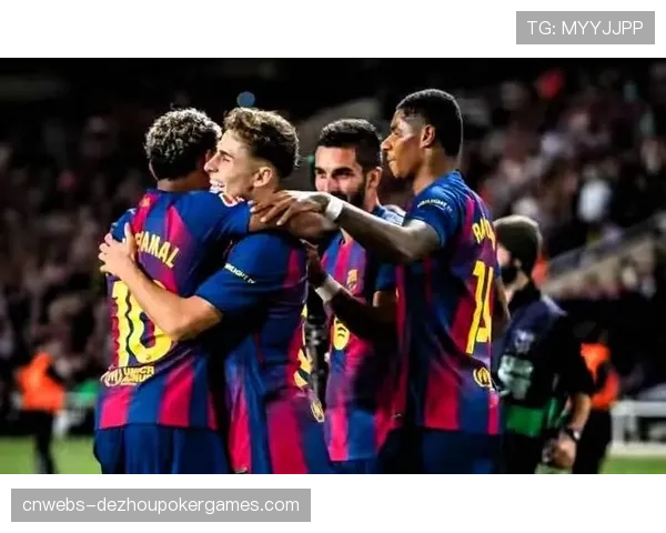 赛后通讯:埃尔切主场爆冷击败巴列卡诺,球迷冲入场内庆祝 赛后通讯:埃尔切主场爆冷击败巴列卡诺,球迷冲入场内庆祝